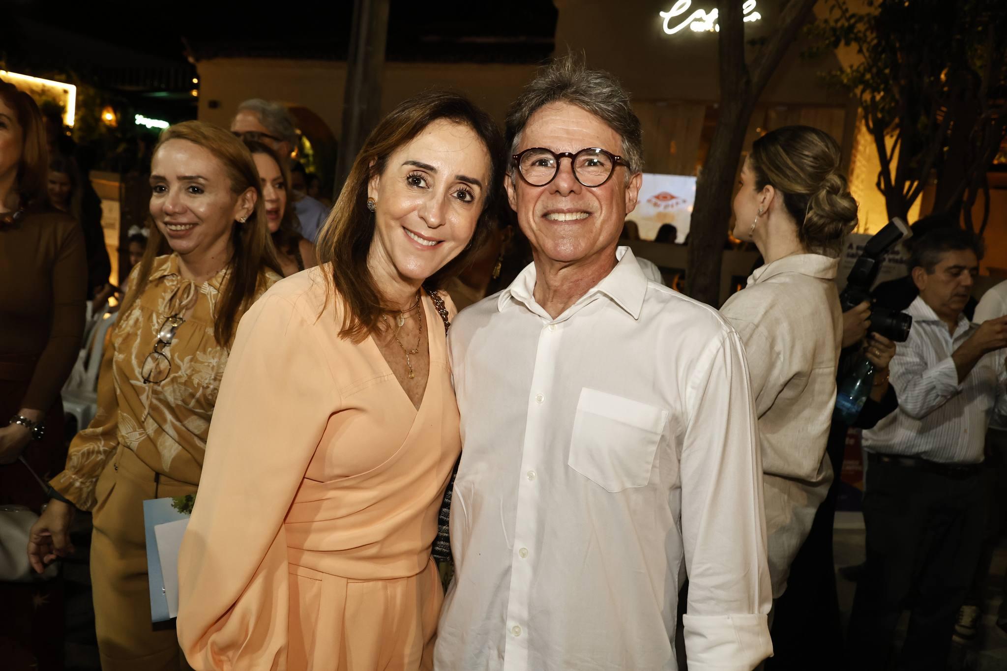 Flávia Castelo e Eduardo Bezerra